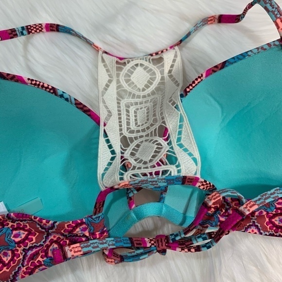 NWOT Shade & Shore Halter Push-up Bikini Top - Picture 8 of 12